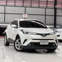 2018 Toyota C-HR 1.8 HV Mid SUV ออกรถ 0 บาท