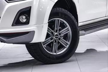 1C039  ISUZU D-MAX 1.9 Z X-SERIES CAB4 HI-LANDER MT 2017