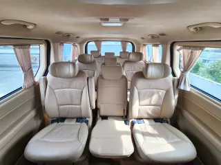 HYUNDAI H-1 2.5 Deluxe ปี 2011 