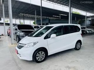 HONDA FREED 1.5 E ปี 2014 รถบ้าน มือแรกออกห้าง ไมล์น้อย ประตูสไลด์ไฟฟ้า รับประกันตัวถังสวย