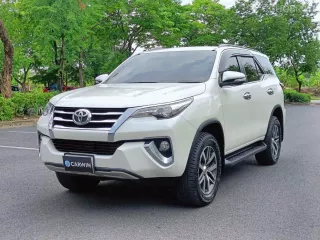 2017 Toyota Fortuner 2.4 V SUV 