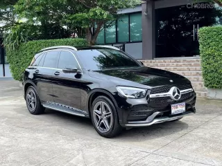 2020 BENZ GLC 220D AMG FACELIFT รถมือเดียวออกป้ายแดง รถวิ่งน้อย เข้าศูนย์ทุกระยะ ไม่เคยมีอุบัติเหตุ