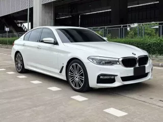 2018 BMW 530e 2.0 M Sport รถเก๋ง 4 ประตู 