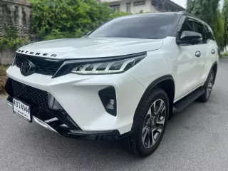 ขาย รถมือสอง 2023 Toyota Fortuner 2.8 Legender SUV 