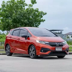 2018 Honda JAZZ 1.5 RS+ i-VTEC รถเก๋ง 5 ประตู 