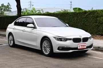 BMW 320d 2.0 F30 2017 รถบ้านใช้งานน้อยไมล์เพียง 1.3 แสนโล ซื้อวารันตีเพิ่มหมด 5/2568