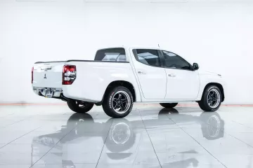 MITSUBISHI TRITON 2.5 GLX DOUBLE CAB ปี 2020 ส่งบัตรประชาชน รู้ผลอนุมัติภายใน 30 นาที