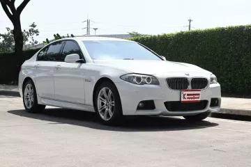 BMW 528i 2.0 F10 M Sport 2013 รถบ้านใช้งานในครอบครัวชุดแต่งศูนย์ ซื้อสดฟรีแวท