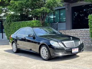 2013 BENZ E200 CGI 7เกียร์ รถออกศูนย์ BENZ THAILAND รถวิ่งน้อย เข้าศูนย์ทุกระยะ ไม่เคยมีอุบัติเหตุ