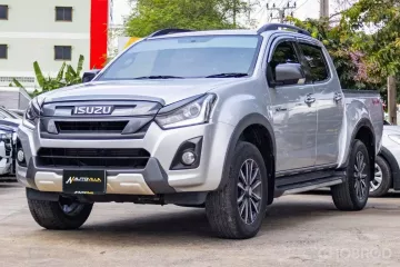 2017 Isuzu Dmax Cab4 3.0 Z Prestige Vcross 4WD M/T  รถสวยสภาพพร้อมใช้งาน