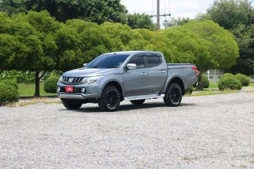 MITSUBISHI TRITON 2.4 MIVEC GLS PLUS Double Cab 2017 เกียร์ 𝐀𝐔𝐓𝐎