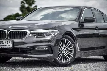 🔥 New Arrival รถบ้านมืเดียว ประหยัดด้วยเครื่องยนต์ E-Drive 2018 BMW 530e 2.0 Highline