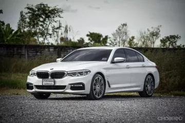 🔥 ตัว TOP ชุดแต่ง M-Sport หลังคา Sunroof เครื่องเสียง H&K BMW 530e 2.0 M Sport รถเก๋ง 4 ประตู 