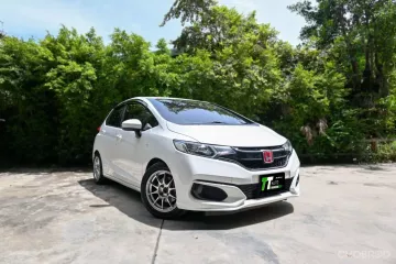 2015 Honda JAZZ 1.5 S i-VTEC ดาวน์ 0%