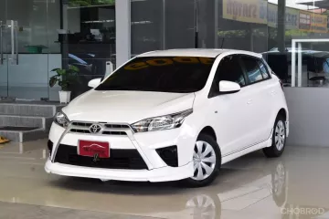 Toyota YARIS 1.2 E ปี 2017 ไมล์แท้6*,***โล รถบ้านมือเดียว ไม่เคยติดแก๊สแน่นอน สวยเดิมทั้งคัน ฟรีดาวน