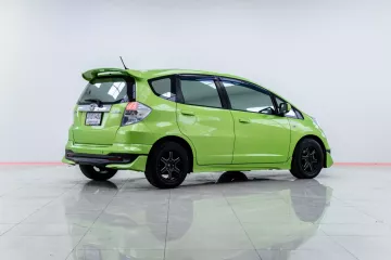 ผ่อน 4,623 บาท HONDA JAZZ GE 1.3 HYBRID 2015 