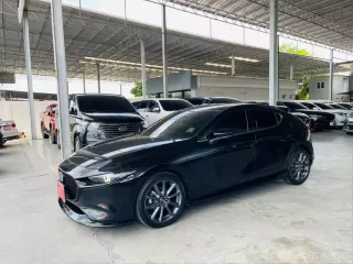 MAZDA3 2.0 SP SPORT ปี 2020 รถบ้าน มือแรกออกห้าง ไมล์น้อย 6 หมื่นโล TOP สุด รับประกันตัวถังสวย