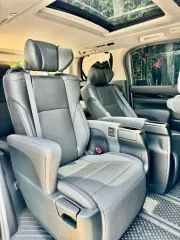 2022 Toyota ALPHARD 2.5 HYBRID SR C-Package E-Four 4WD รถตู้/MPV 