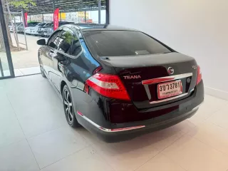 2010 Nissan TEANA 2.5 250 XV Sport รถเก๋ง 4 ประตู 