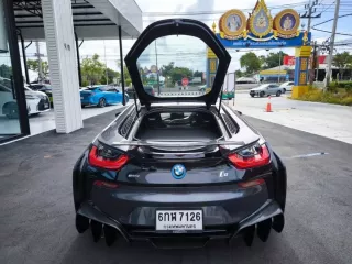 2015 BMW i8 1.5 Hybrid AWD รถเก๋ง 2 ประตู ไมล์ย้อย รถสวย พร้อมใช้งาน 