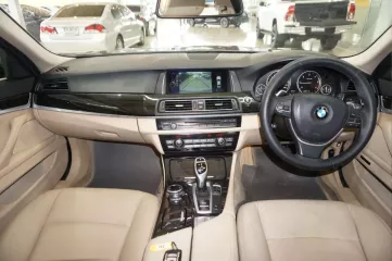 2013 BMW 525d 2.0 Luxury รถเก๋ง 4 ประตู 