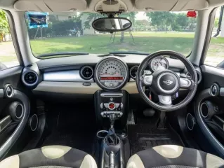 2010 Mini Cooper One 1.6 Look one รถเก๋ง 2 ประตู ขาย