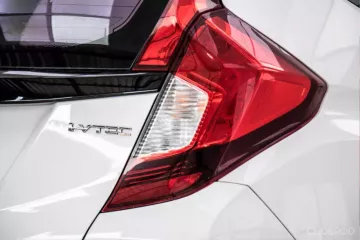 4A351 Honda JAZZ 1.5 S i-VTEC รถเก๋ง 5 ประตู 2019