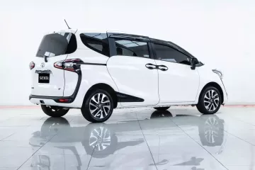 2A559 Toyota Sienta 1.5 V รถตู้/MPV 2019