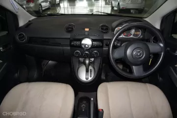 2012 Mazda 2 1.5 Groove รถเก๋ง 4 ประตู 