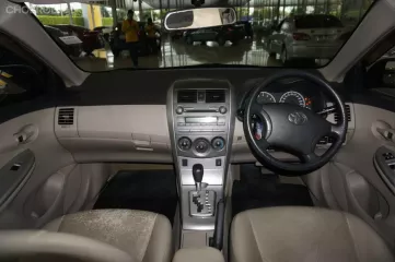 2012 Toyota Corolla Altis 1.6 E รถเก๋ง 4 ประตู 