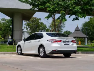 Toyota Camry  2.0G 2019