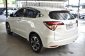 พฤหัส จัดหนัก ห้ามพลาด Honda HV-V 1.8EL ปี 2015 สีขาว รุ่นท๊อฟ หลังคาซันรูฟ เบาะหนัง รถสวยรับประกันคุณภาพ -4