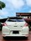 2011 Nissan Tiida 1.6 G สีขาวมุกTopสุด  เจ้าของขายเอง วิ่งน้อยสภาพป้ายแดง ดูแลรักษาอย่างดี  -2