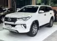 2016 Toyota Fortuner 2.4 V SUV ออกรถ 0 บาท-0