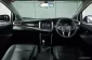 2020 Toyota Innova 2.8 Crysta V MPV AT TOPสุด FULL OPTION ไมล์เเท้ ประวัติการดูแลรักษารถดี B9378-4