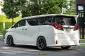 2017 Toyota ALPHARD 2.5 S C-Package รถตู้/MPV ออกรถง่าย-4