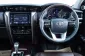 2A316 Toyota Fortuner 2.4 V SUV 2016-11