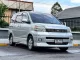 2002 TOYOTA VOXY, 2.0 โฉม ปี02-08 สีเทา เครื่องยนต์เบนซินล้วน-1