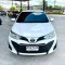 2019 Toyota YARIS 1.2 E รถเก๋ง 5 ประตู -4