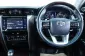 2A537 Toyota Fortuner 2.4 V SUV 2018 -8