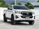 2019 Toyota Hilux Revo 2.4 E Prerunner รถกระบะ ดาวน์ 0%-17